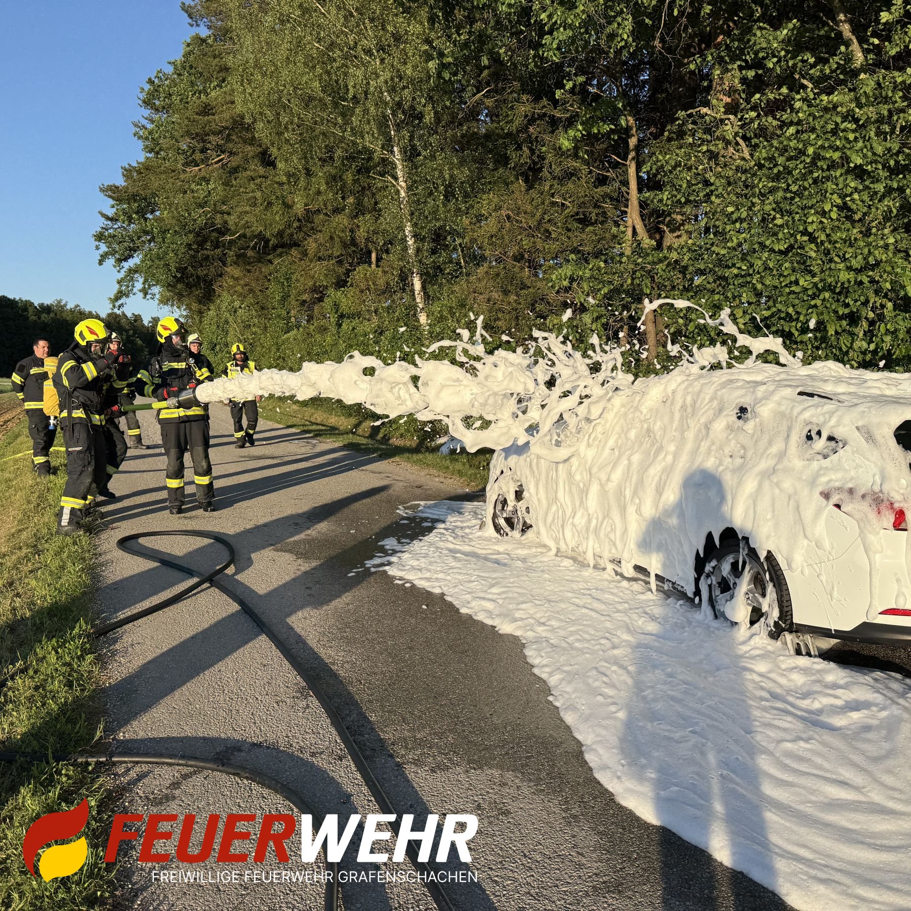 Übung Fahrzeugbrand